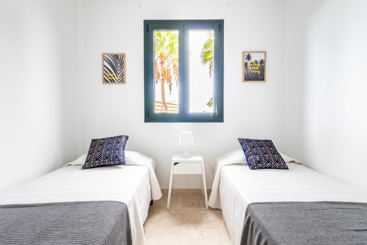 Flatguest San Fernando + 4bdr + Terrace + Parking San Bartolomé