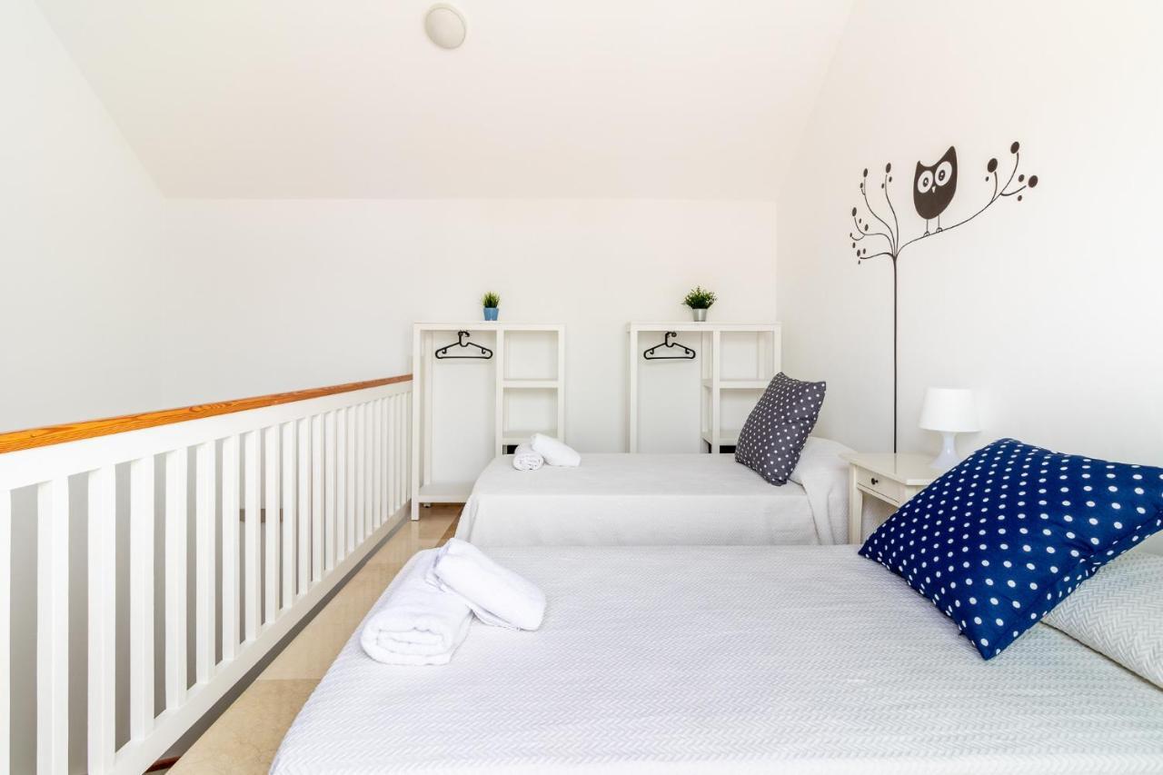 Flatguest San Fernando + 4bdr + Terrace + Parking Holiday home *
