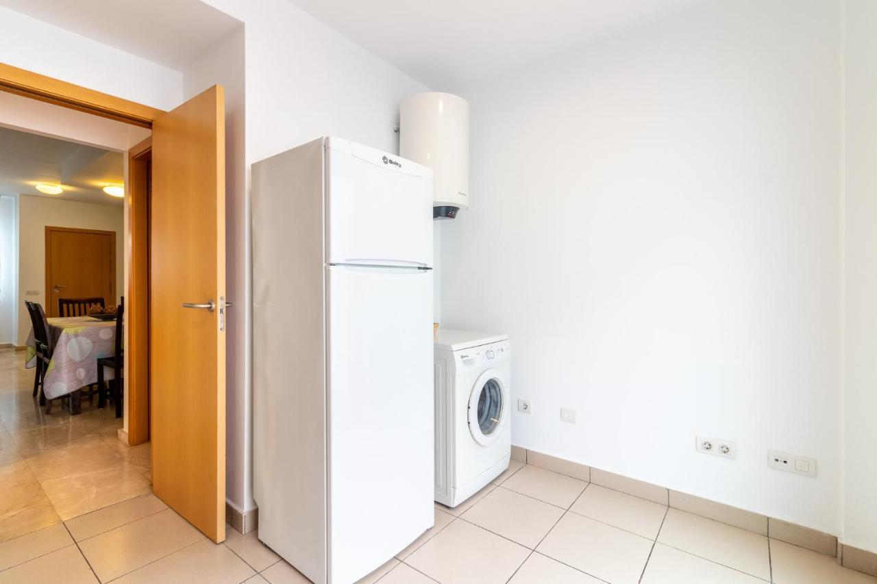 Holiday home Flatguest San Fernando + 4bdr + Terrace + Parking San Bartolome de Tirajana (Gran Canaria)