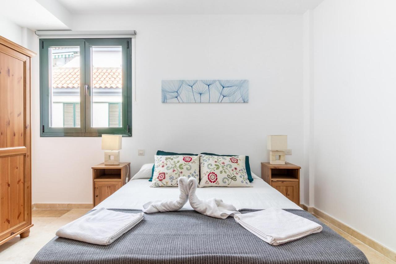 Flatguest San Fernando + 4bdr + Terrace + Parking Dom wakacyjny *