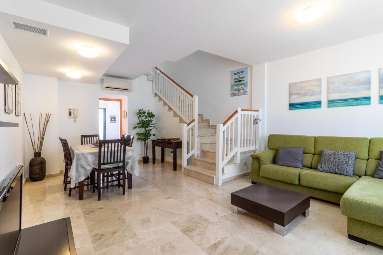 Flatguest San Fernando + 4bdr + Terrace + Parking Holiday home San Bartolome de Tirajana (Gran Canaria)